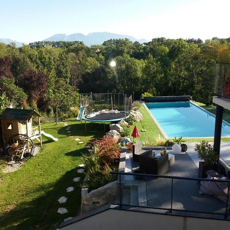 Chambres, Cuisine, Piscine, Spa, Billards, Airhockey, Nature Fillinges エクステリア 写真